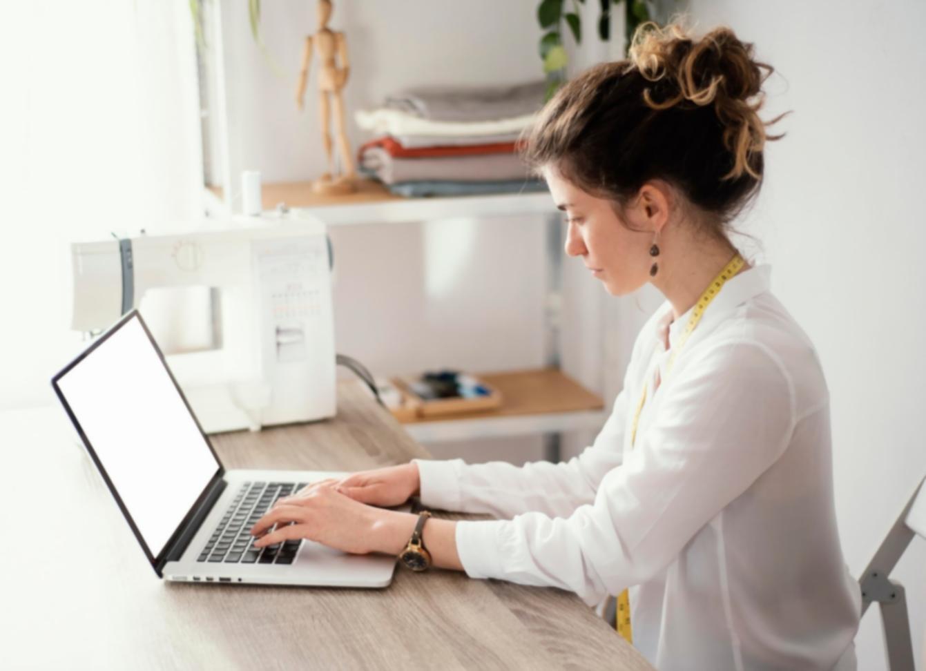 Teilnehmer bei praktischen Übungen